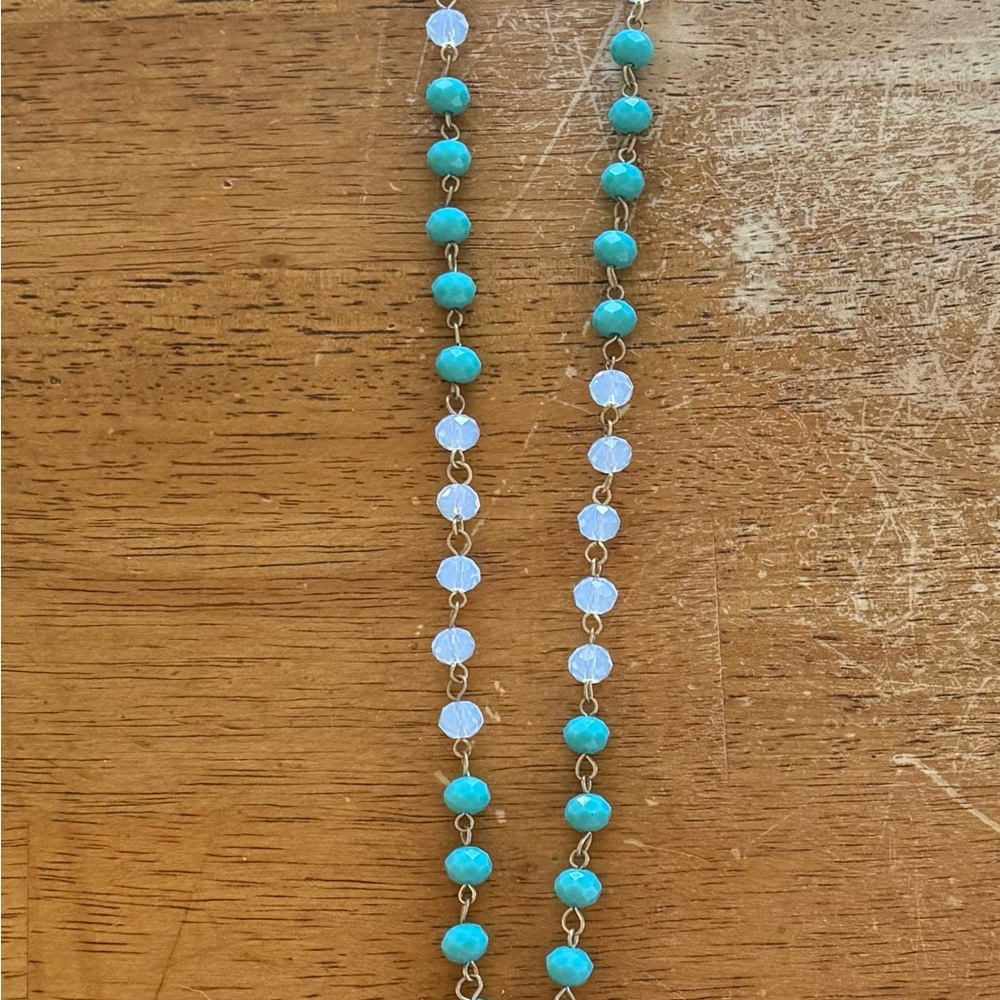 Long blue/green bustle Necklace - Picture 2 of 2